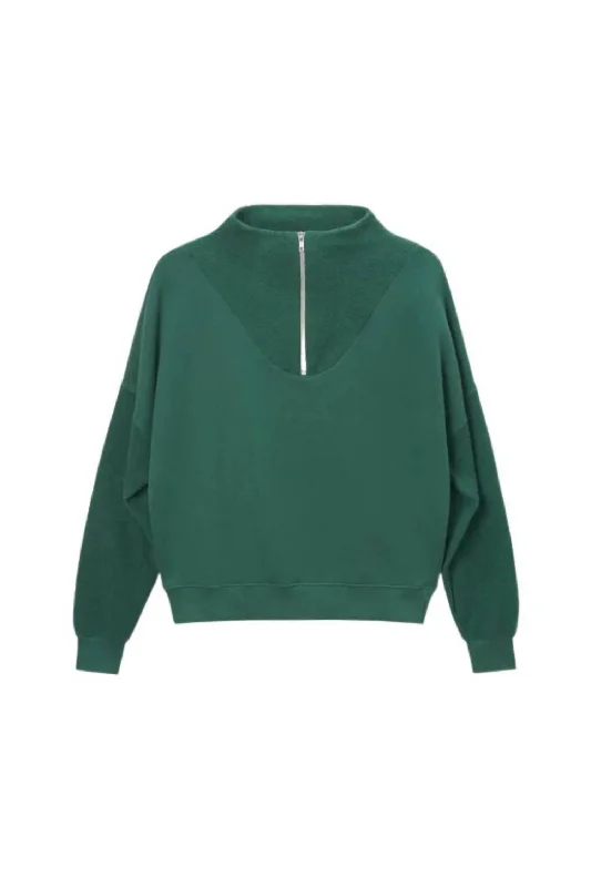 Fleece Quarter Zip Pullover Sweatshirt In Evergreen